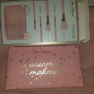 authentic too faced Christmas dream